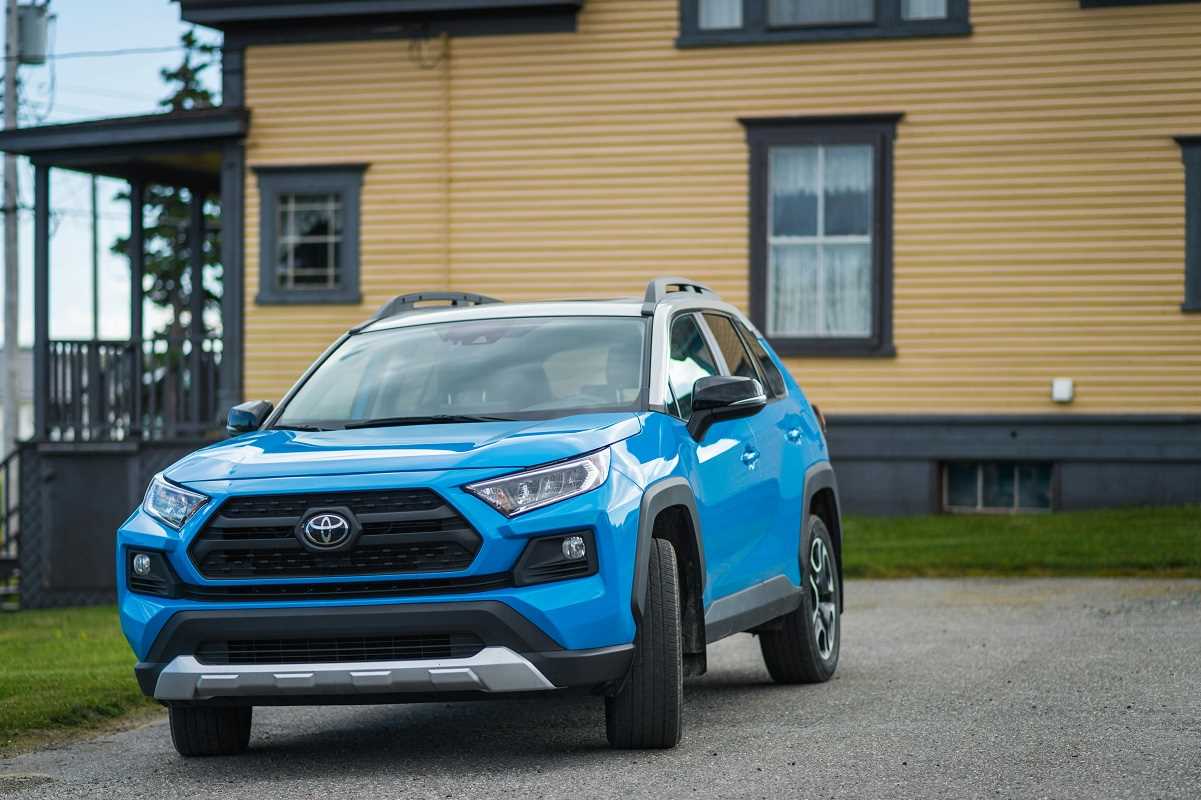  8 Cars with Awesome Resale Value, Perfect for Teen Drivers!